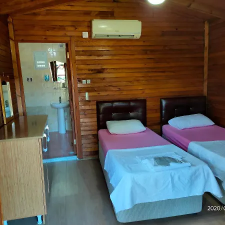 Pensionat Selenes Kapikiri